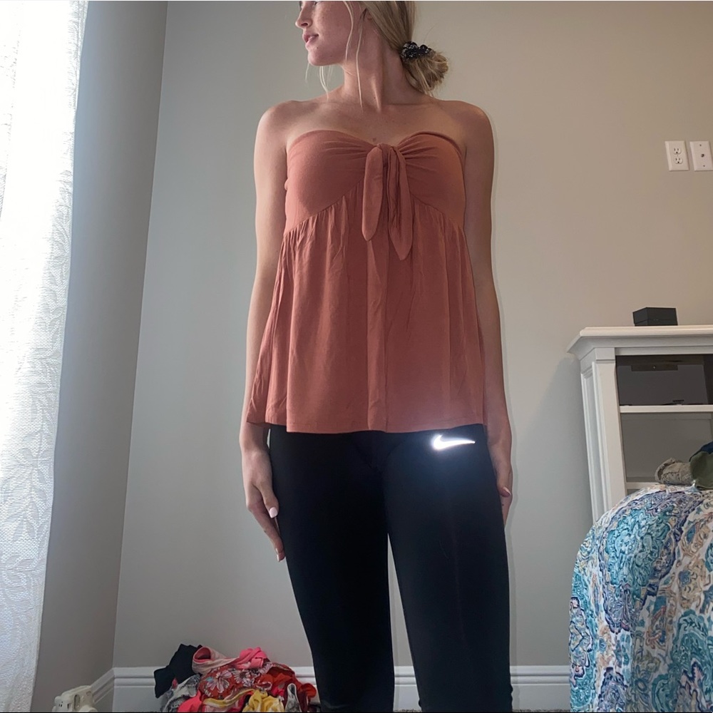 Strapless top